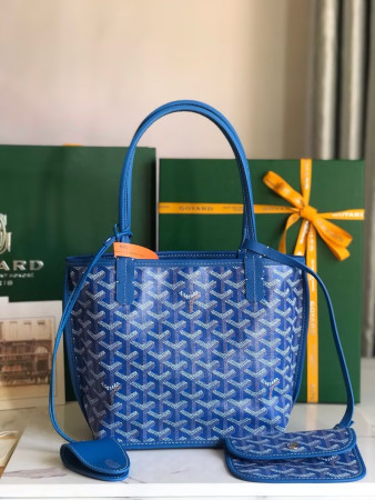 Goyard Anjou Mini Bag 20 cm x 10 cm x 20 cm