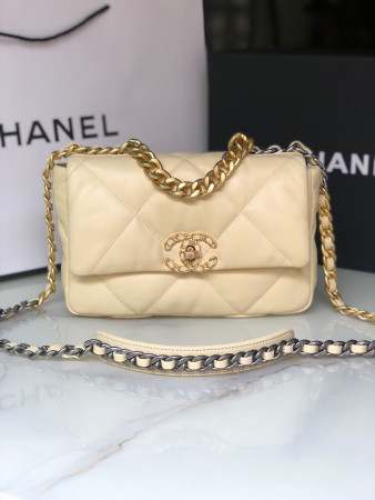 CHANEL 19 HANDBAG Shiny Leather, Gold-Tone, Silver-Tone & Ruthenium-Finish Metal Dark Yellow 6.2 × 10.1 × 3.5 in