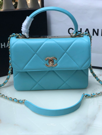 CHANEL FLAP BAG WITH TOP HANDLE 6.6 × 9.8 × 4.7 in