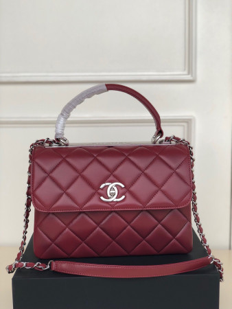 CHANEL FLAP BAG WITH TOP HANDLE 6.6 × 9.8 × 4.7 in