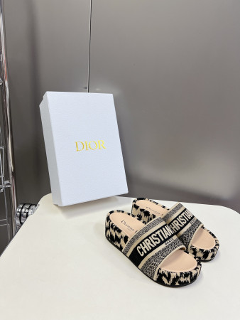 UA Dior Platform Sandals
