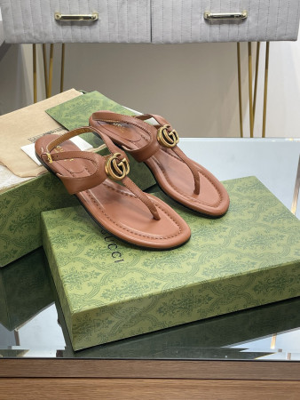 UA GUCCI WOMEN'S DOUBLE G THONG SANDAL