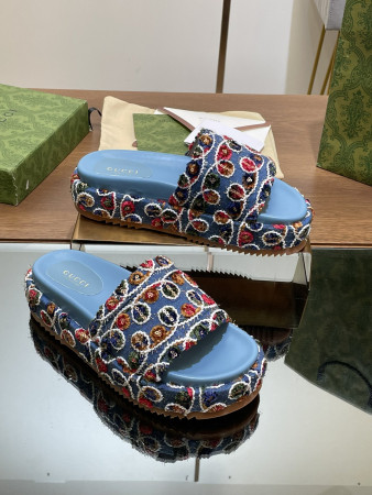 UA GUCCI PLATFORM SLIDE