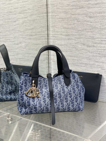 Small Dior Toujours Bag Blue Denim Dior Oblique Jacquard 23 x15 x15cm