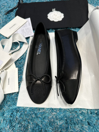 UA CHANEL BALLET FLATS