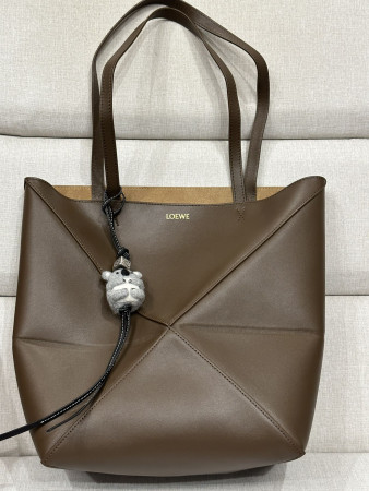 LOEWE Medium Puzzle Fold tote in shiny calfskin 25.5x14.5x31.5cm