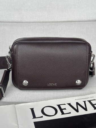 Loewe Small Pebble messenger bag in supple grained calfskin 12.5x20x6cm