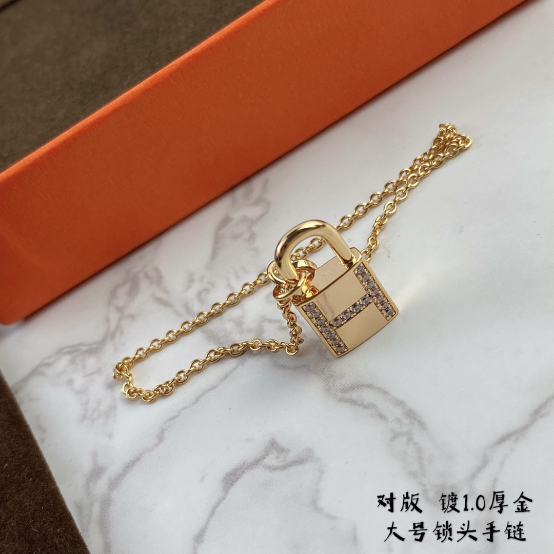 Hermes large padlock Bracelet