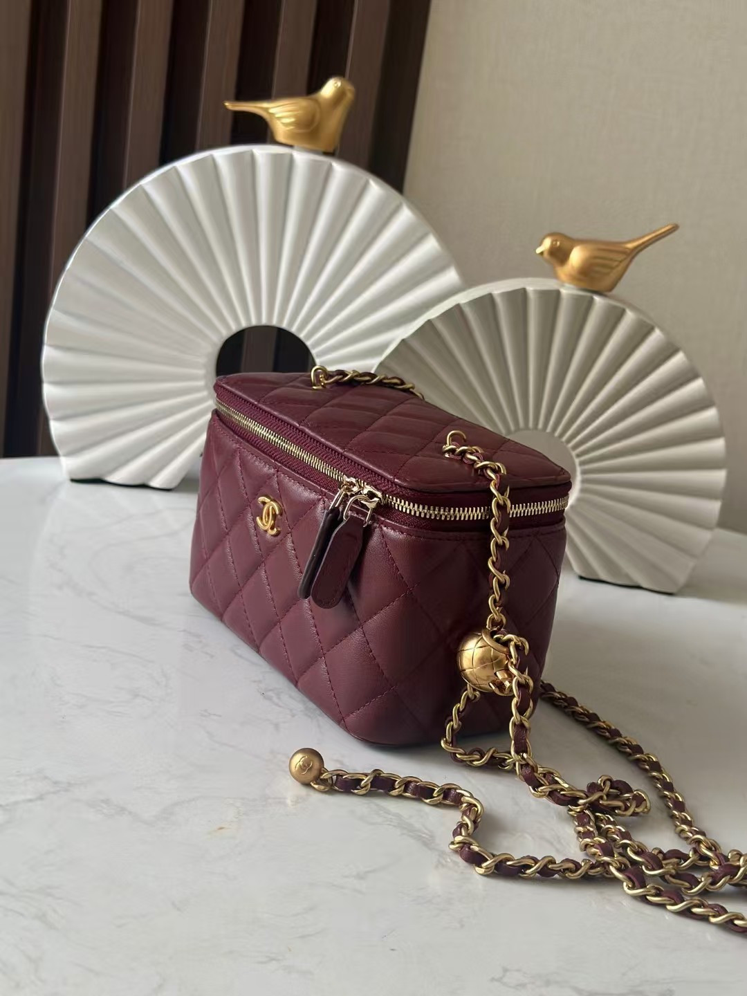 CHANEL Vanity With Chain 9.5x17x8cm