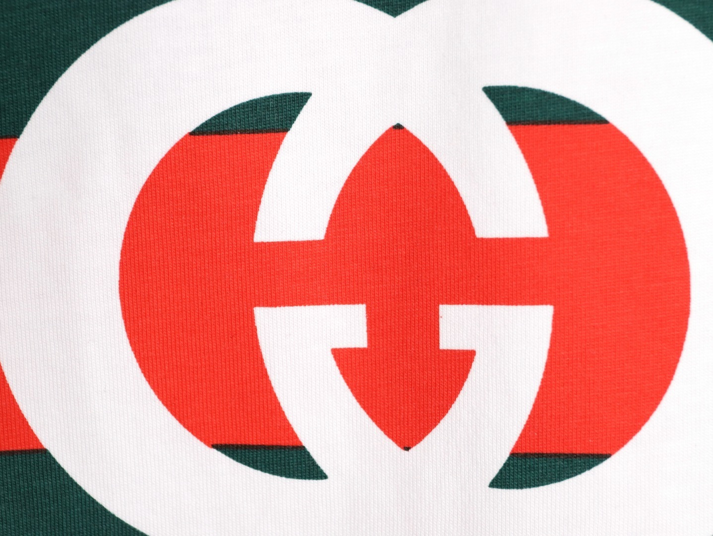 Gucci Long-sleeved T-shirt