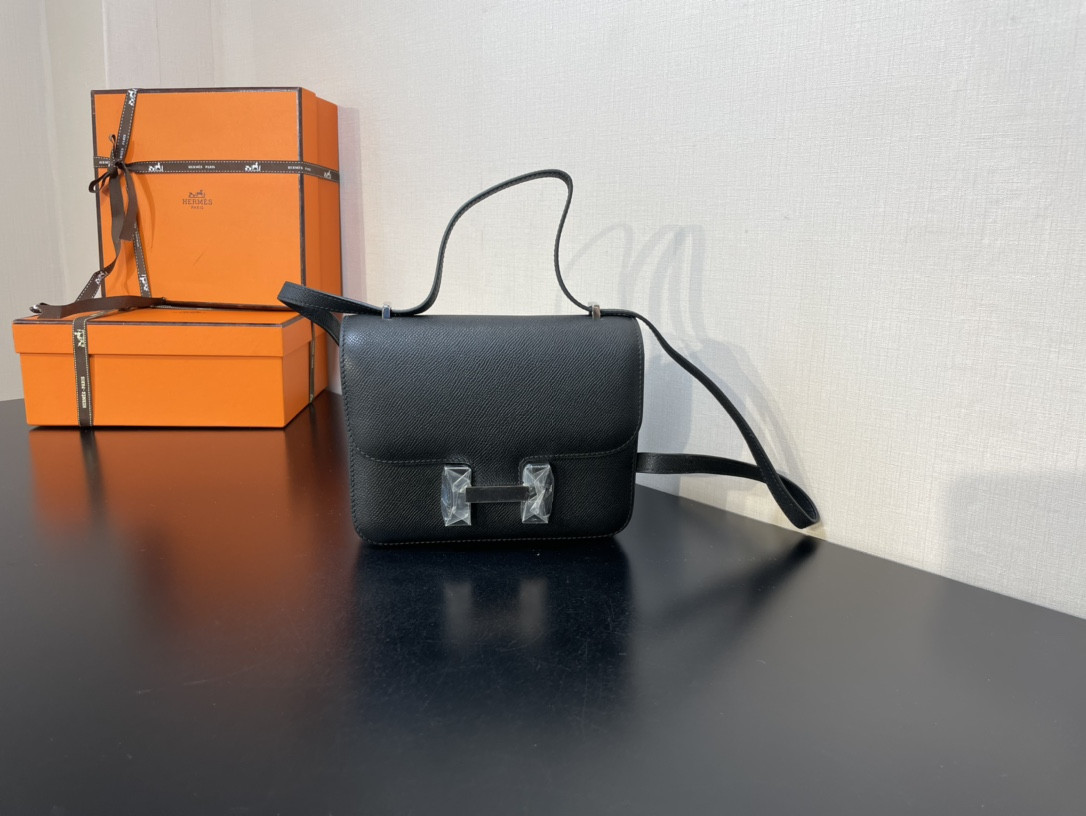 Hermes Constance 24 Black Epsom 9.4"x5.9"x3"