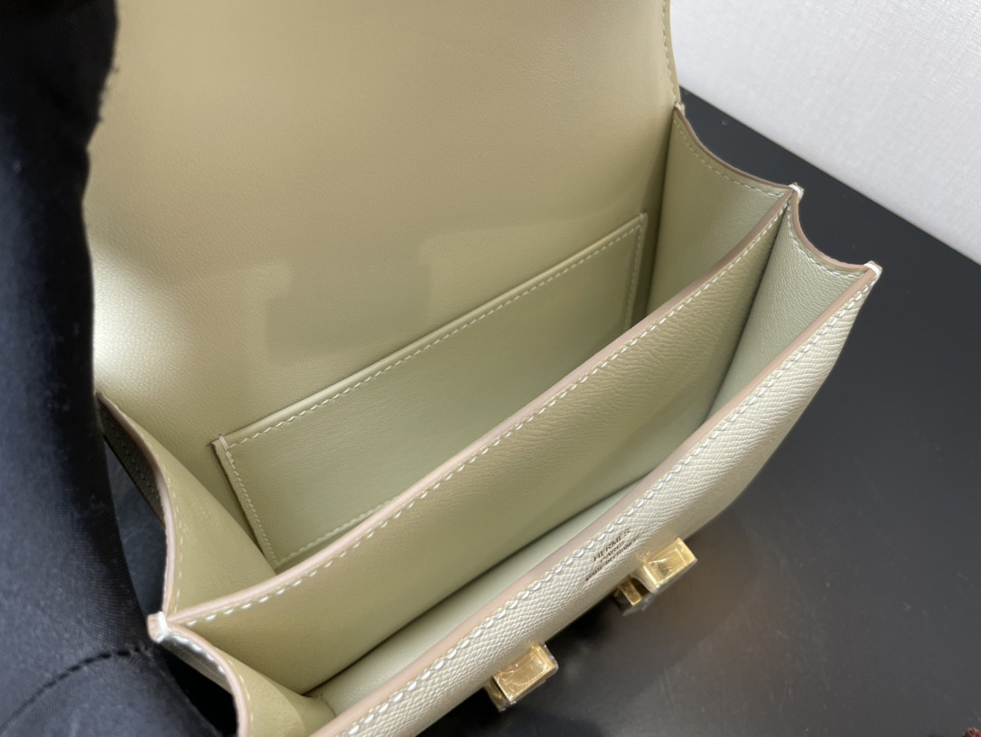 Hermes Constance 24 White Epsom leather gold hardware 9.4"x5.9"x3"
