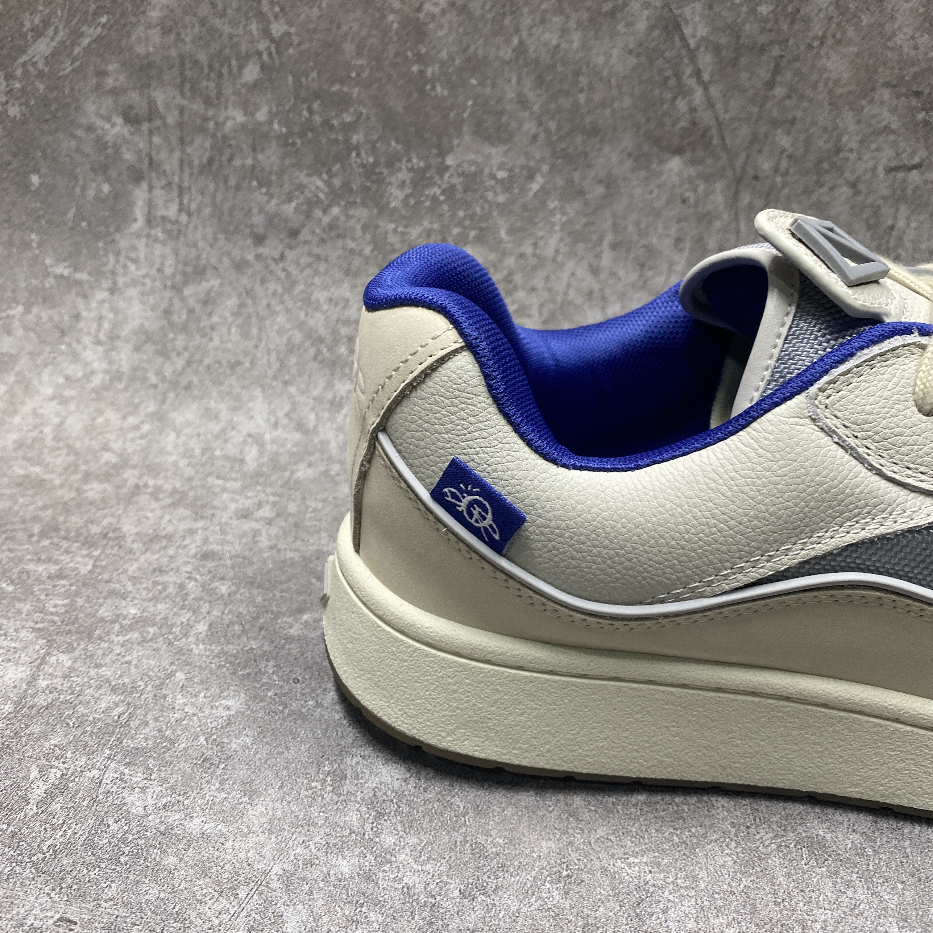 Dior B713 CACTUS JACK Cream