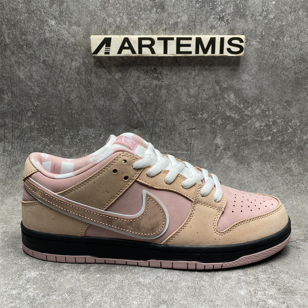Nike SB Dunk Low Pink