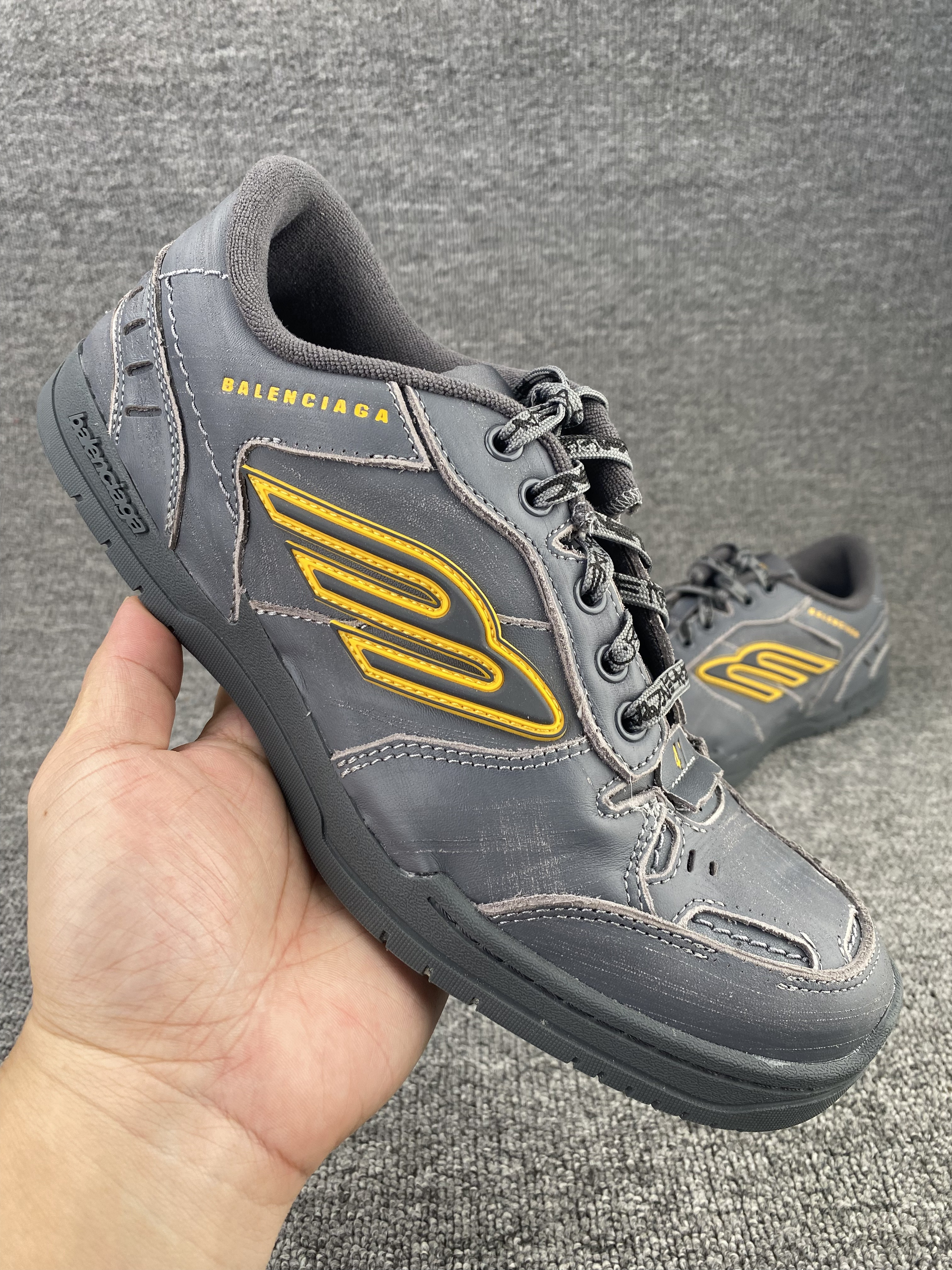 UA Balenciaga Hamptons Worn-out Sneaker in Grey/yellow(run one size large)