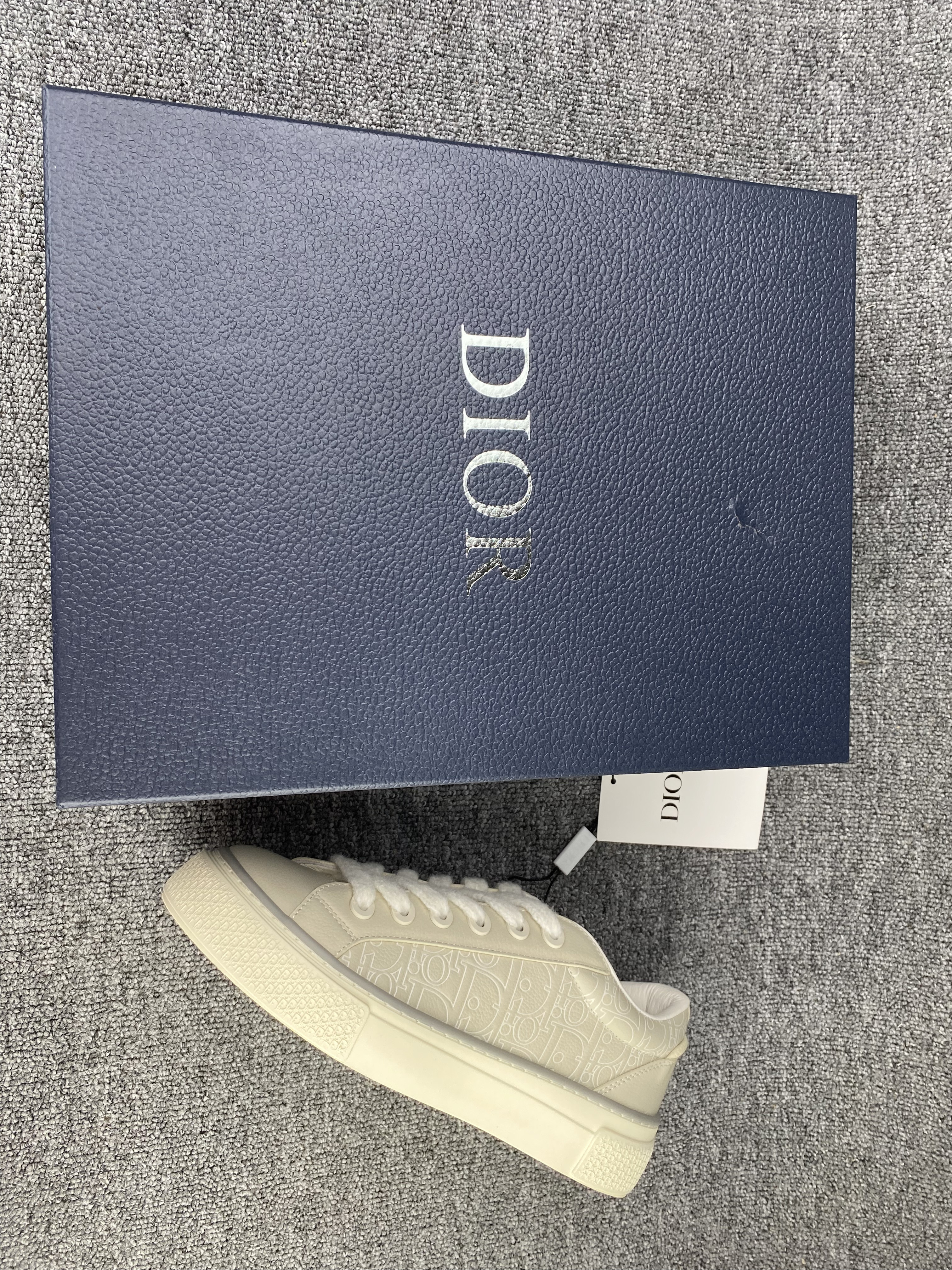 UA Dior B33 Sneaker