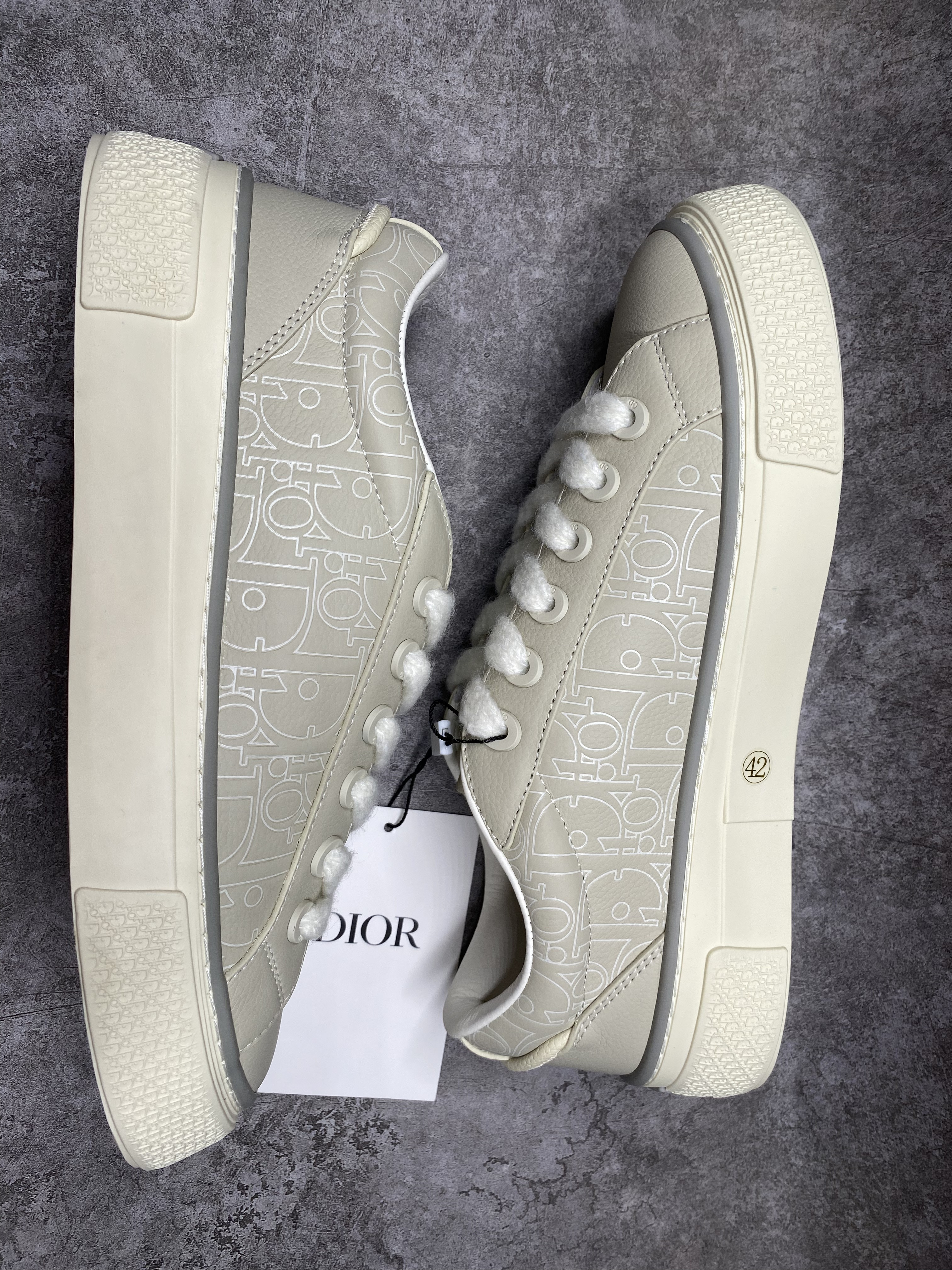 UA Dior B33 Sneaker