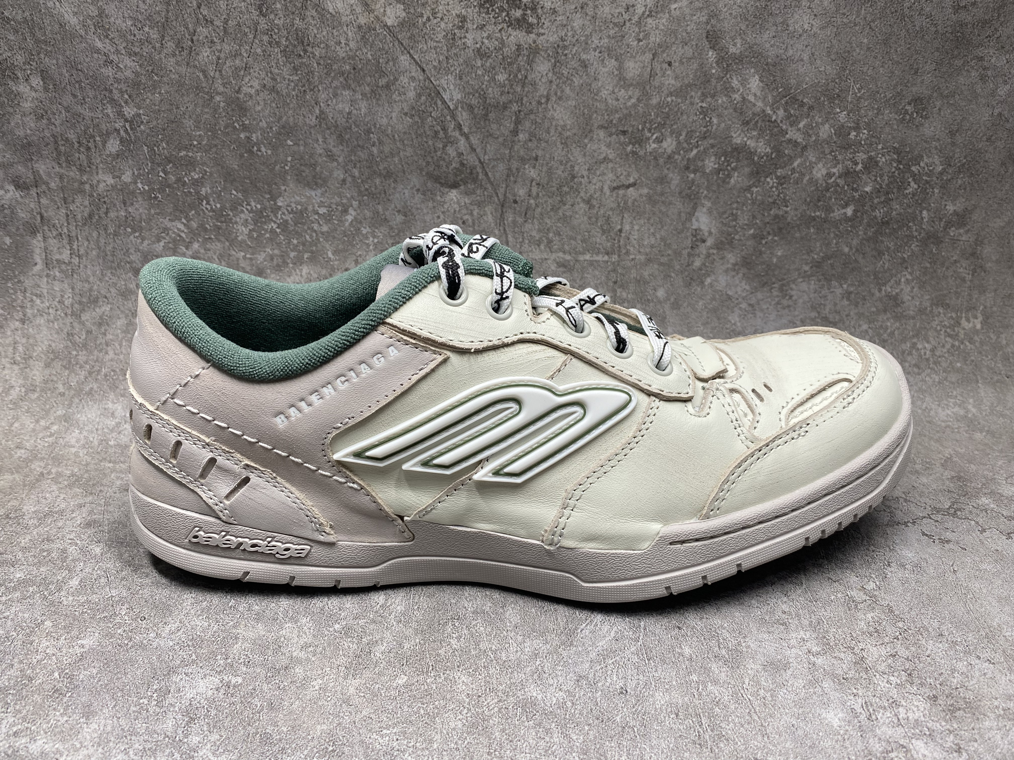 UA Balenciaga Hamptons Worn-out Sneaker (run one size large)