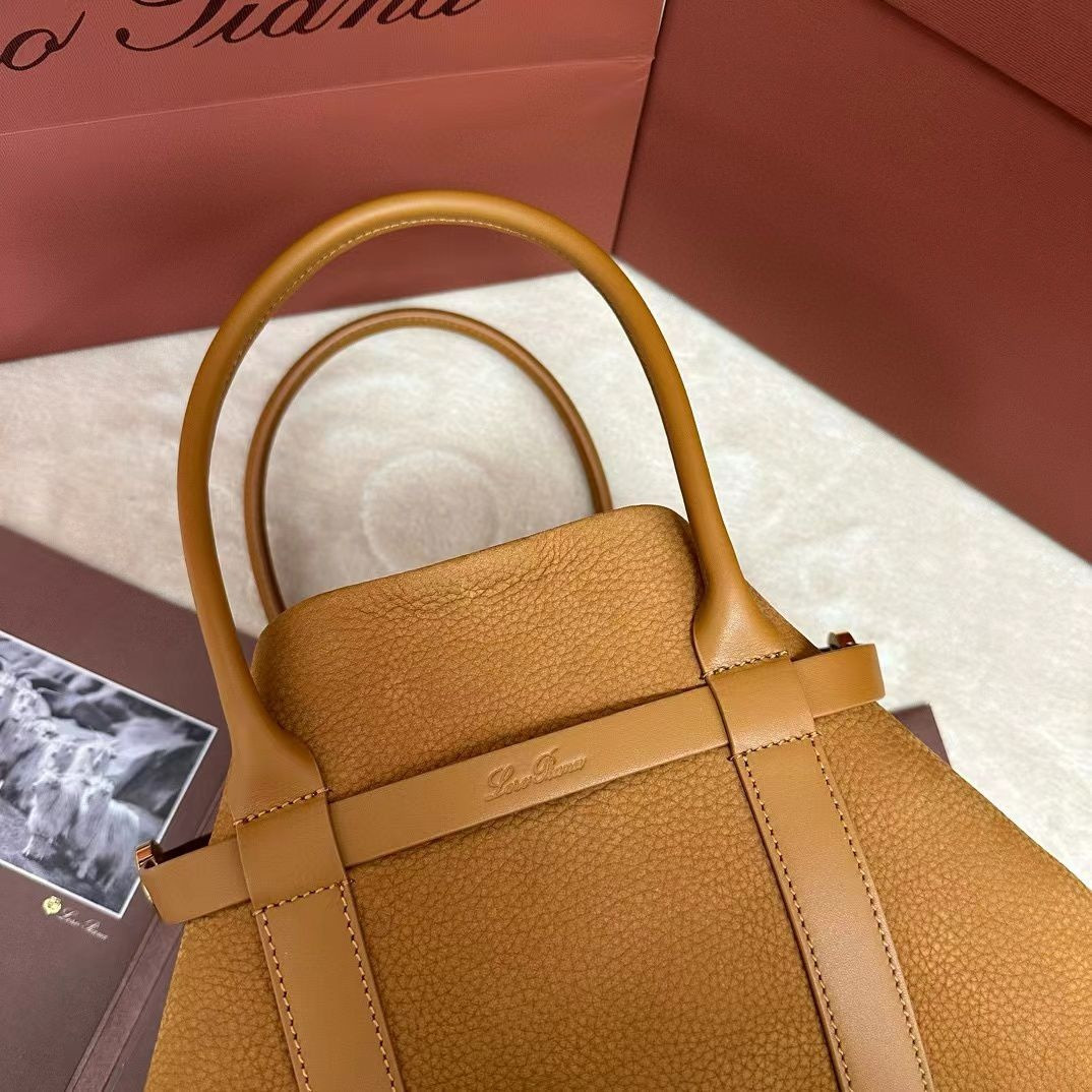 Loro Piana Small Ghiera Shopper 28x19x12cm