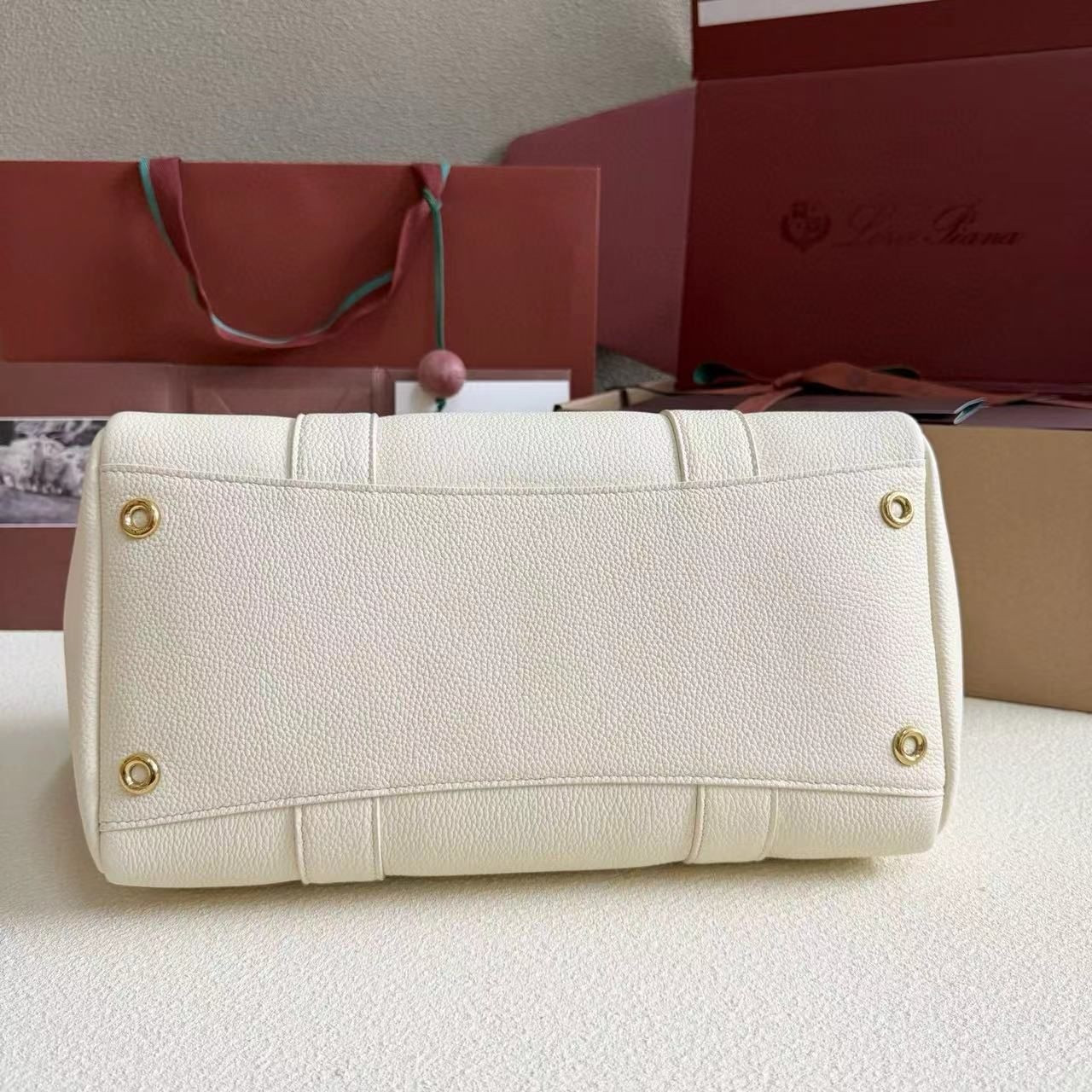 Loro Piana Loom Bag L32 Grained Calfskin 33 x 23 x 18 cm