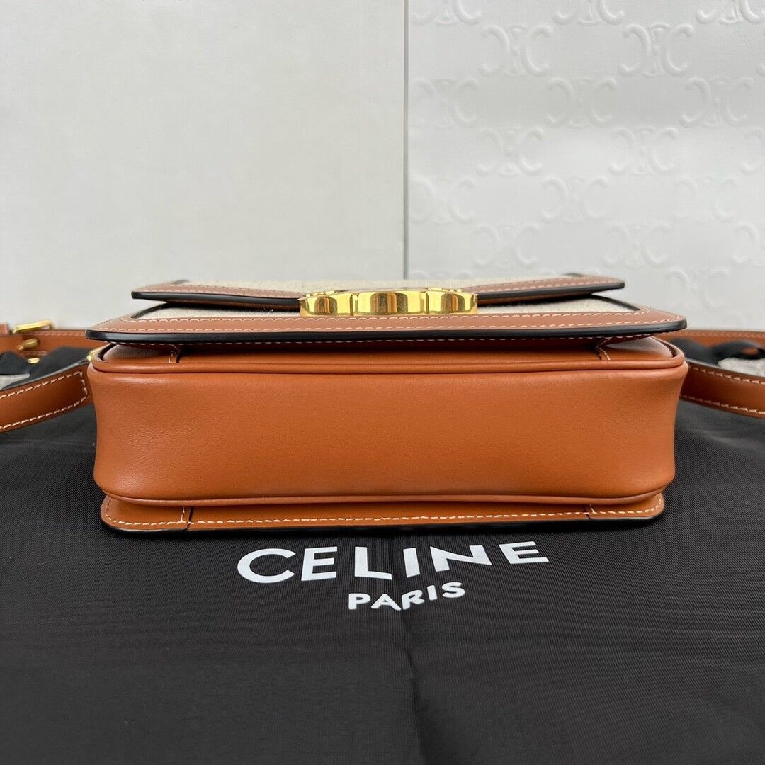 Celine TEEN TRIOMPHE BAG IN TEXTILE AND CALFSKIN 18.5x13.5x7cm