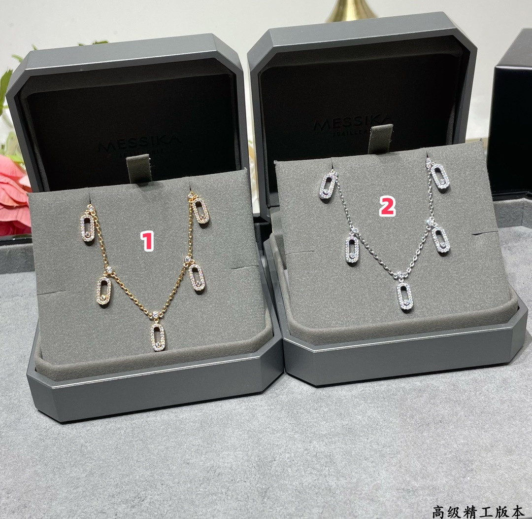 Messika Five Diamond Moving Necklace