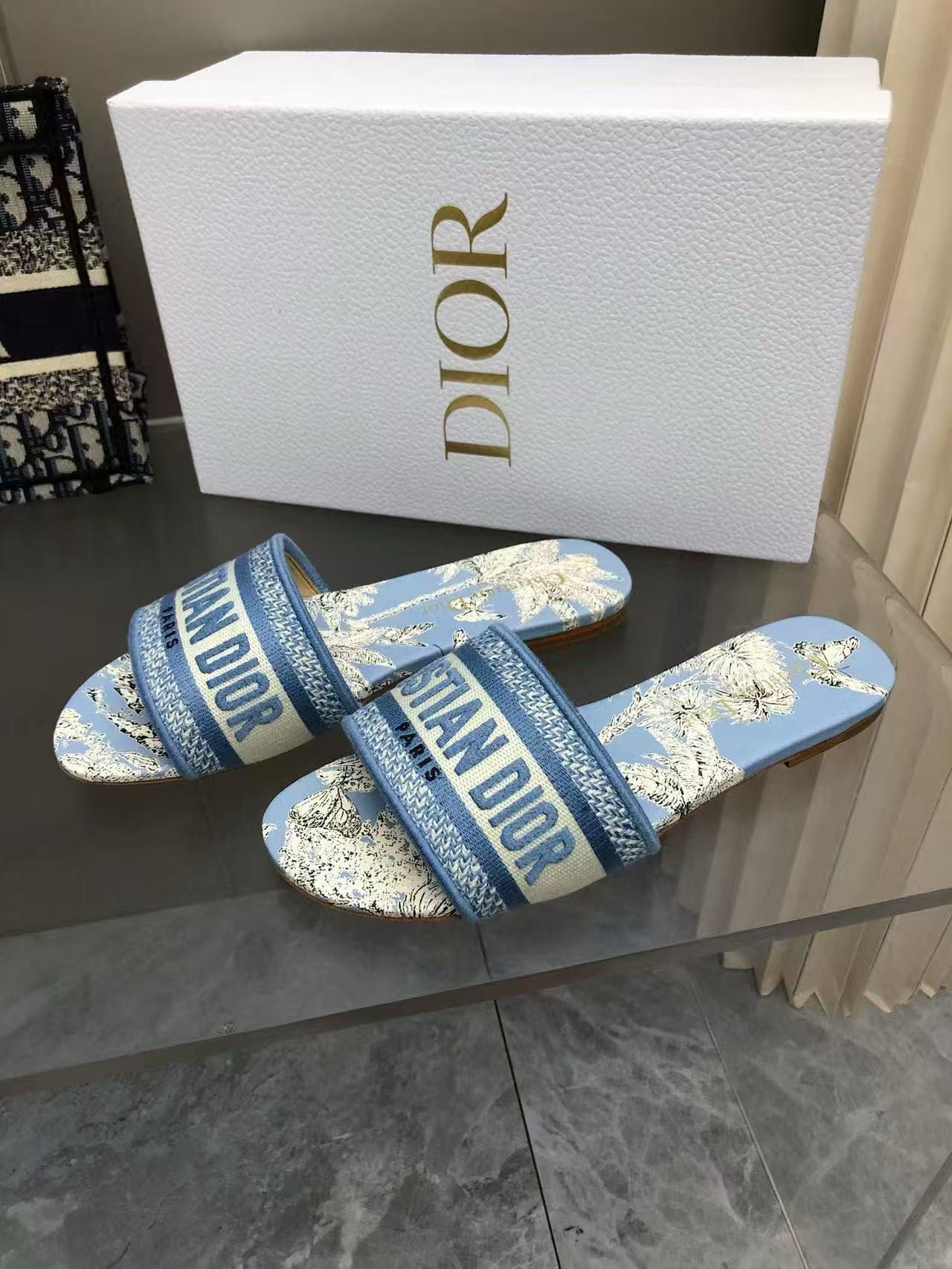 UA Dior Dway Slide