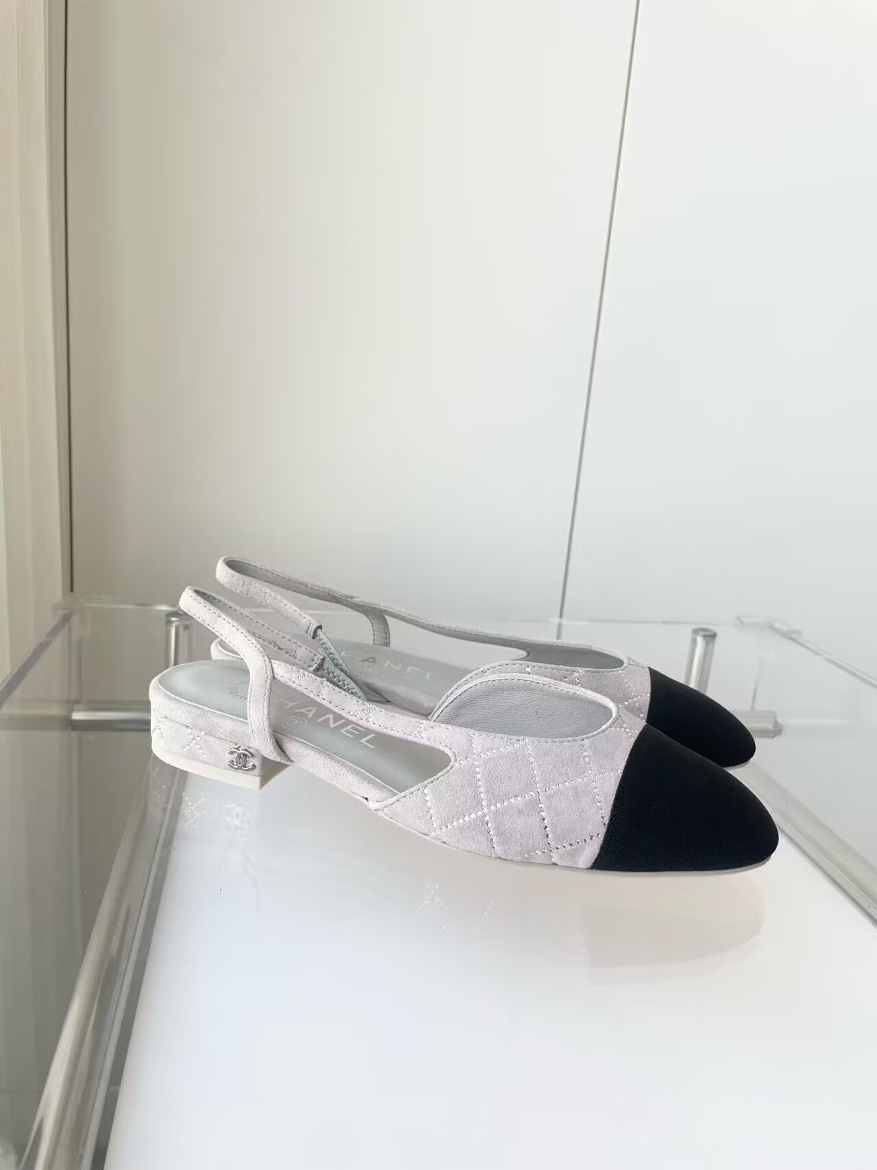 UA CHANEL SLINGBACKS FLAT