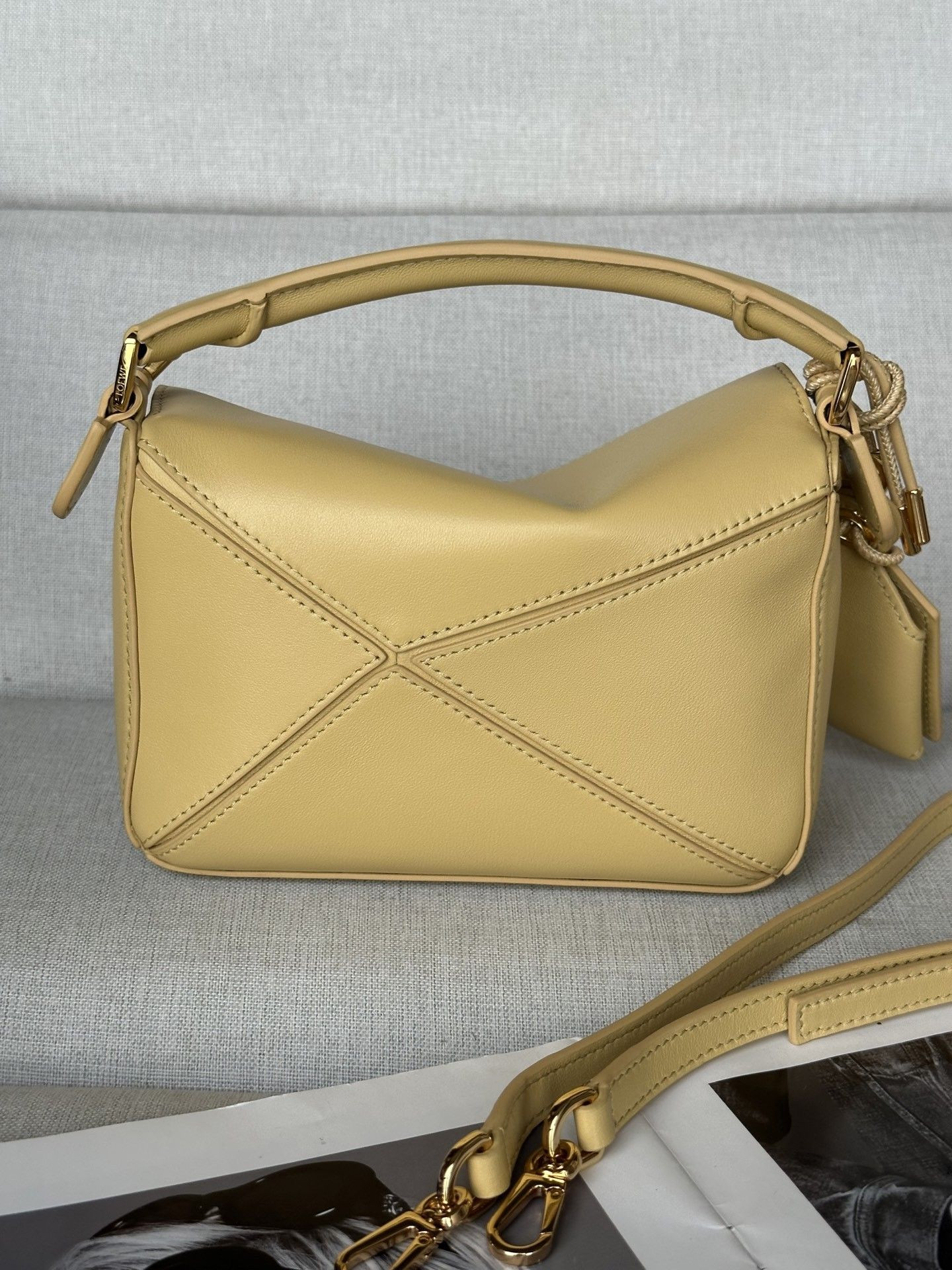 Loewe Mini Featherlight Puzzle Bag Nappa Lambskin 18x12.5x8cm