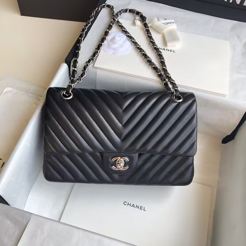 CHANEL Flap Bag 25cm