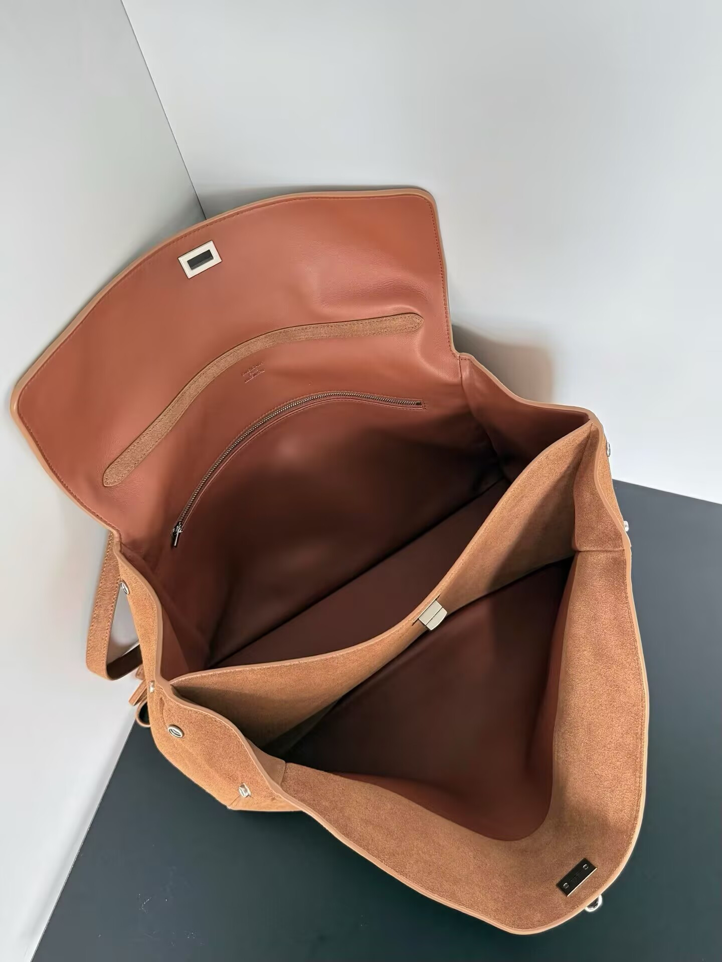 Balenciaga Rodeo Large 39.8x29.9x12.9cm