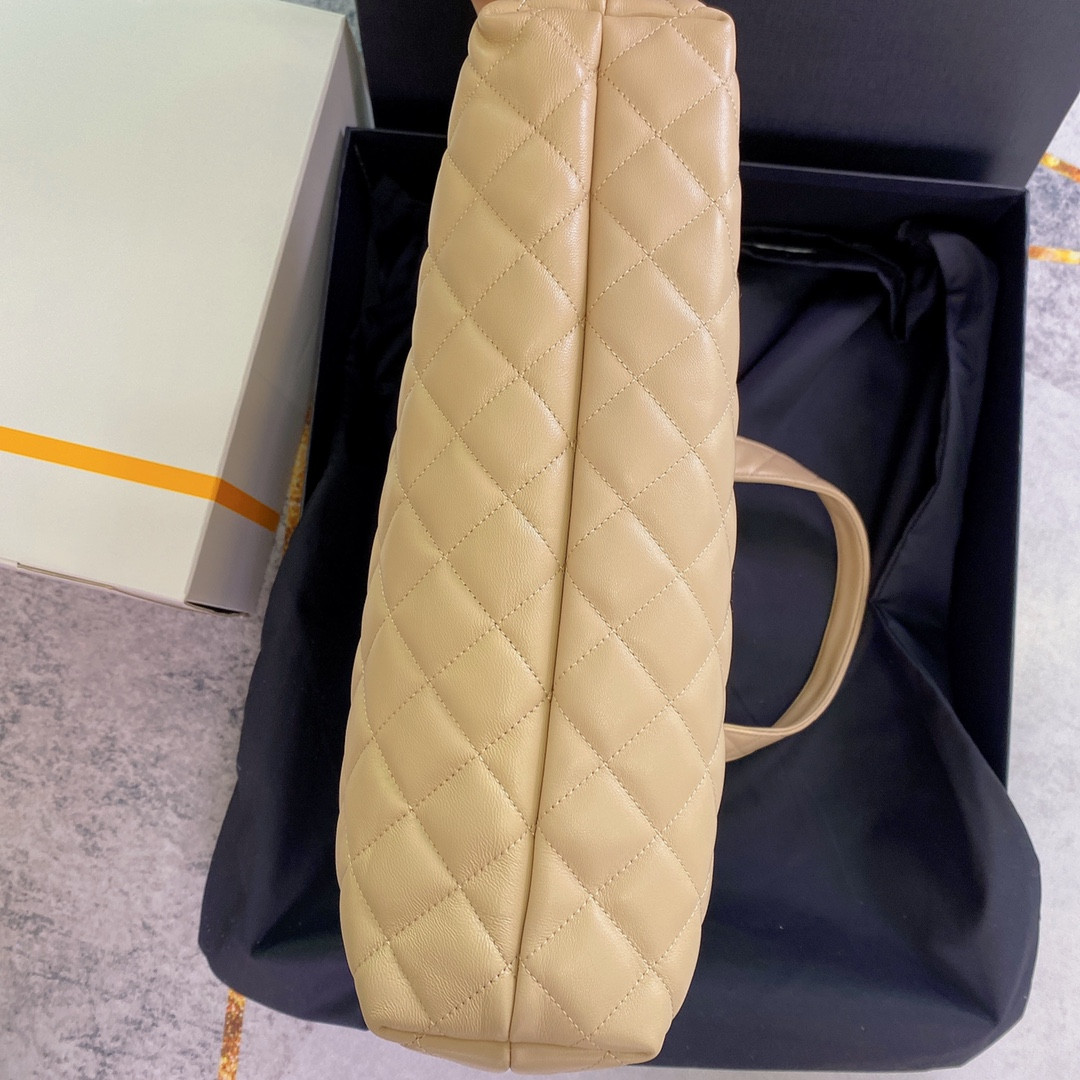 YSL ICARE MAXI SHOPPING BAG IN QUILTED LAMBSKIN