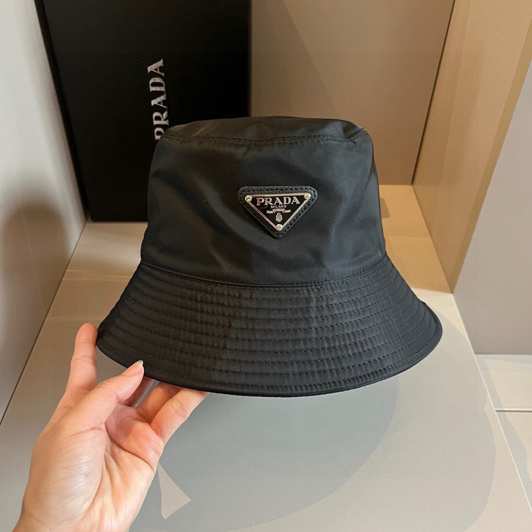 Prada Re-Nylon bucket hat