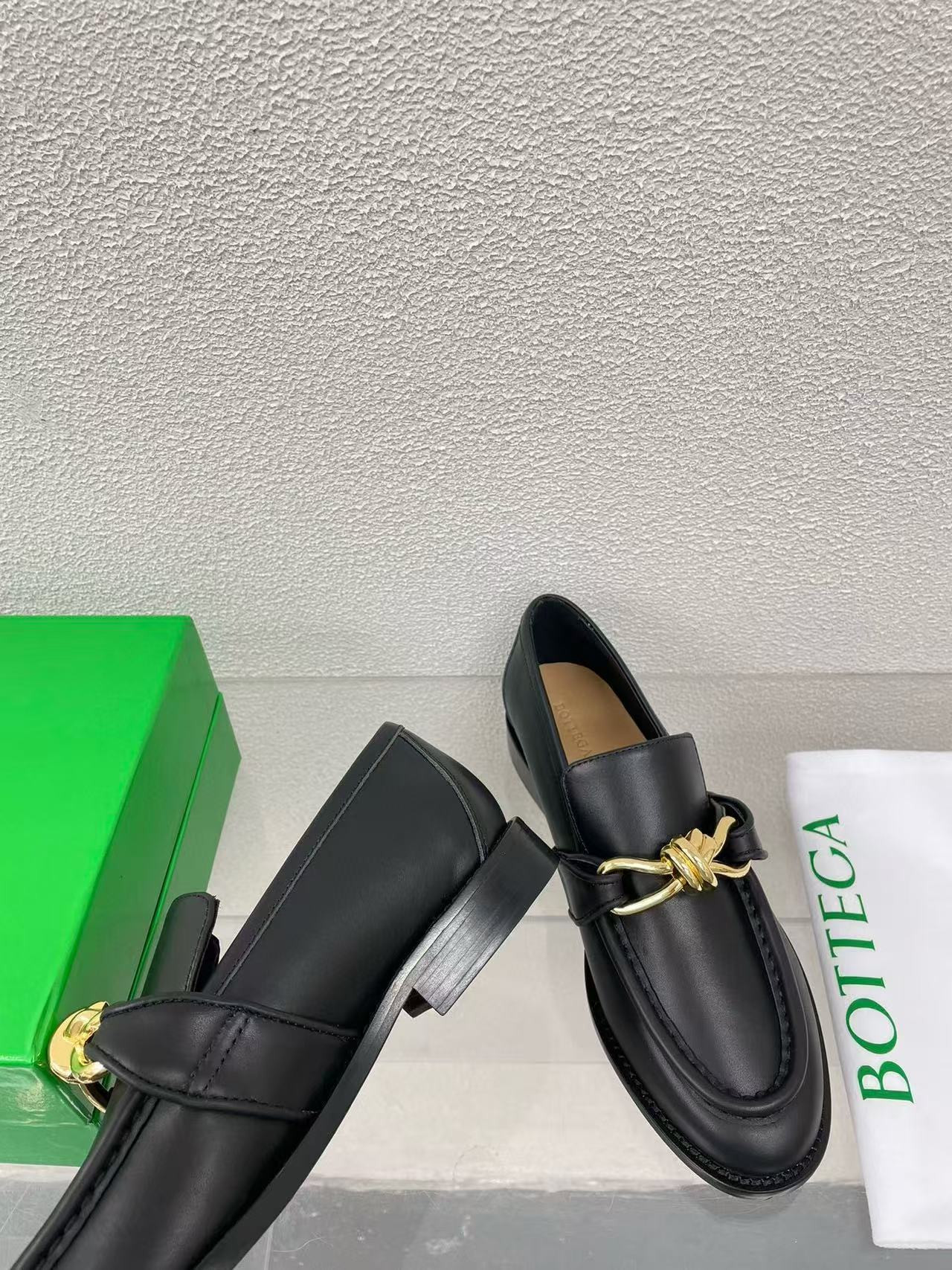 UA Bottega Veneta Loafers Shoes