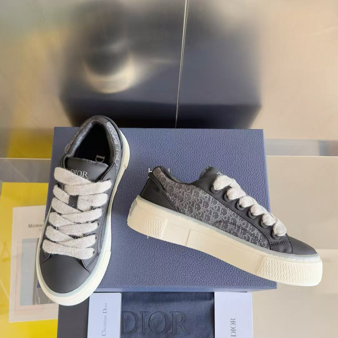 UA Dior B33 Sneaker
