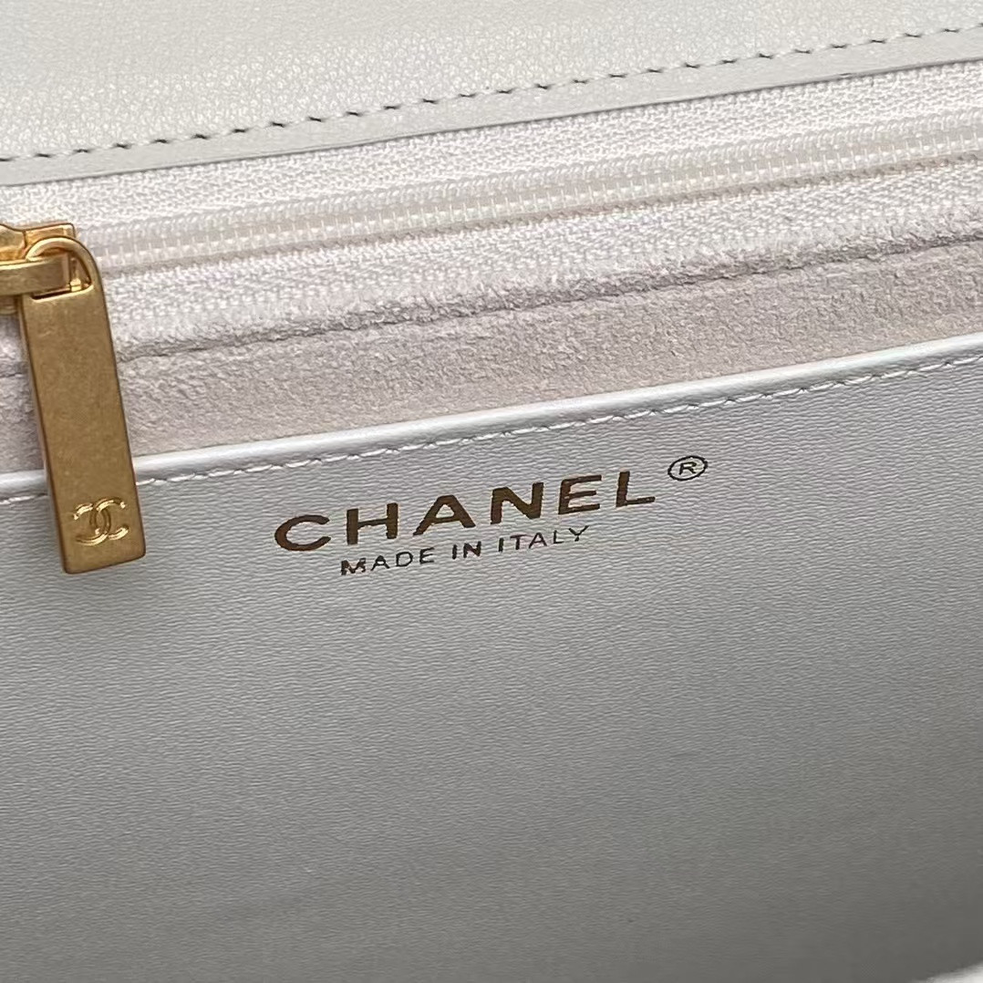 Chanel Maxi Flap Bag with Top Handle 26x37x10cm