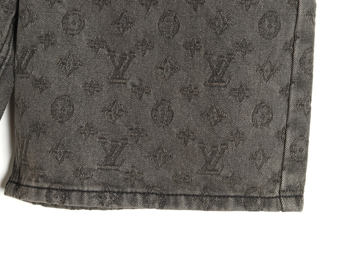 Louis Vuitton LV 25ss shorts