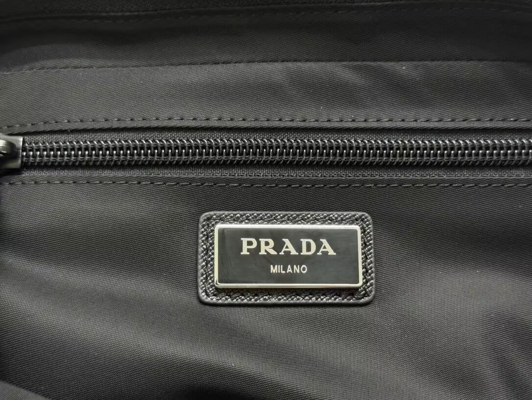 Prada Belt Bag 21x12.5x4.5cm