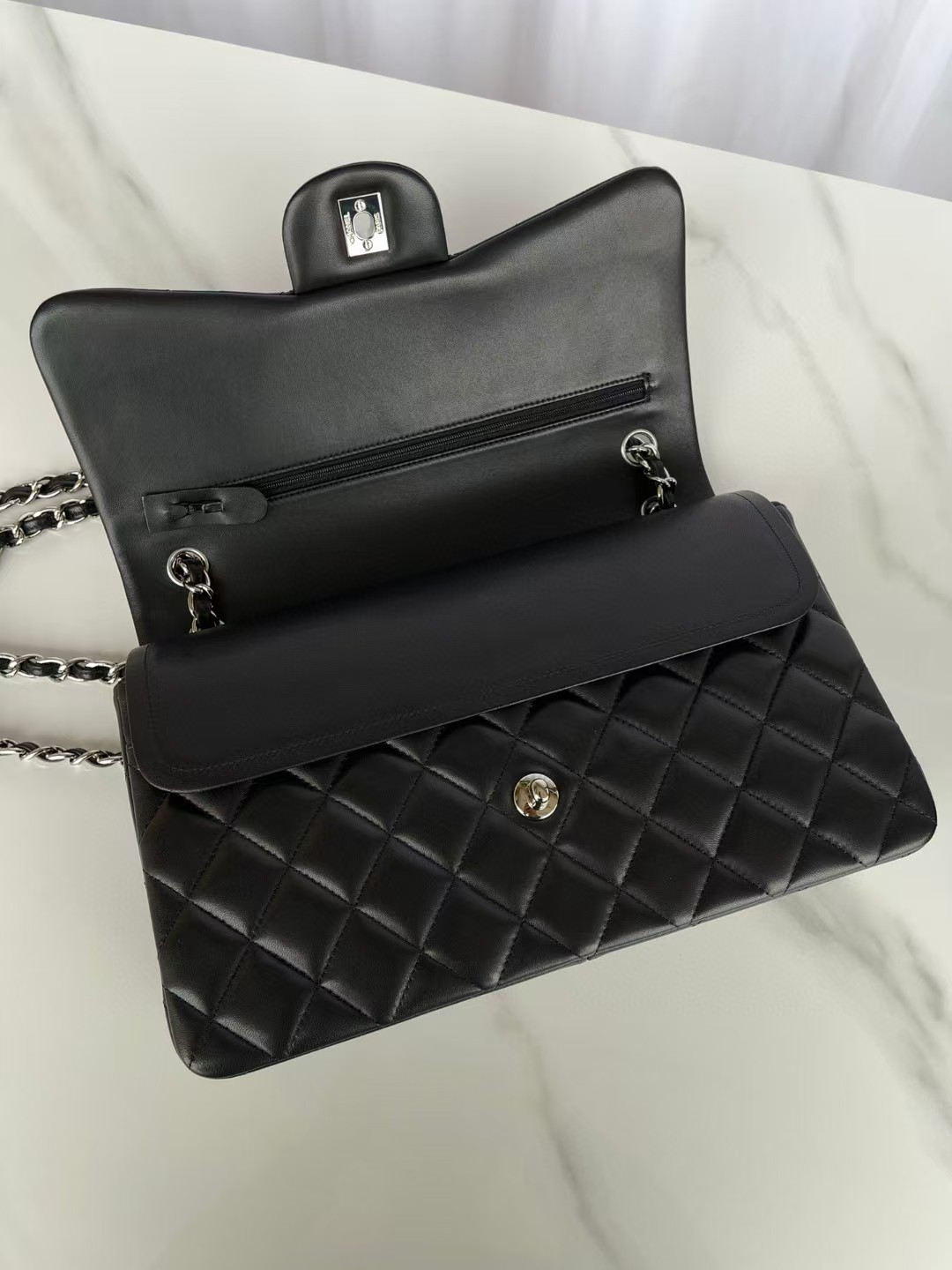 Chanel Classic Flap Jumbo 30cm CF shiny black 19.5×30×10cm