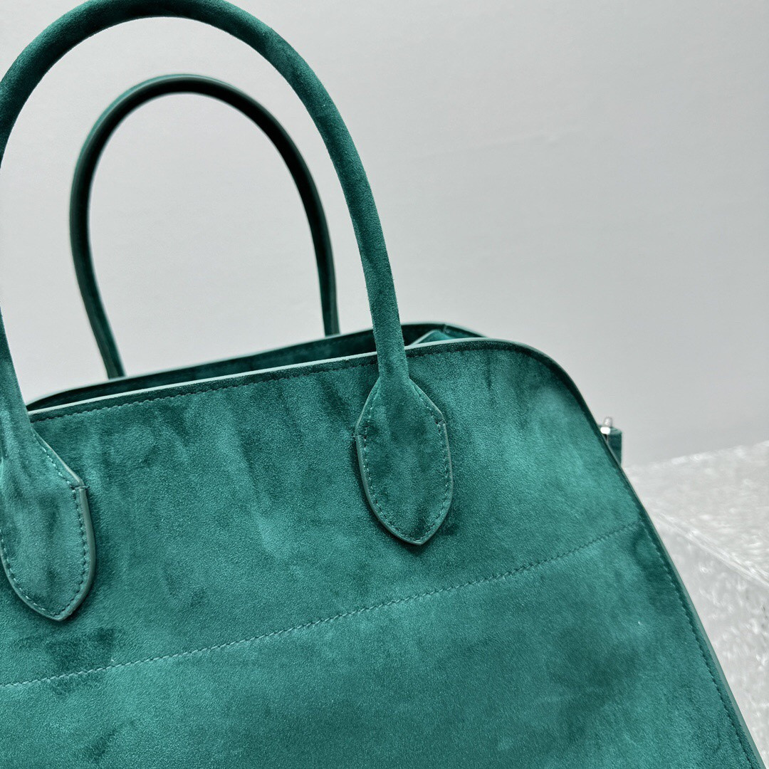 THE ROW Soft Margaux 15 Bag 38.5x16x30cm