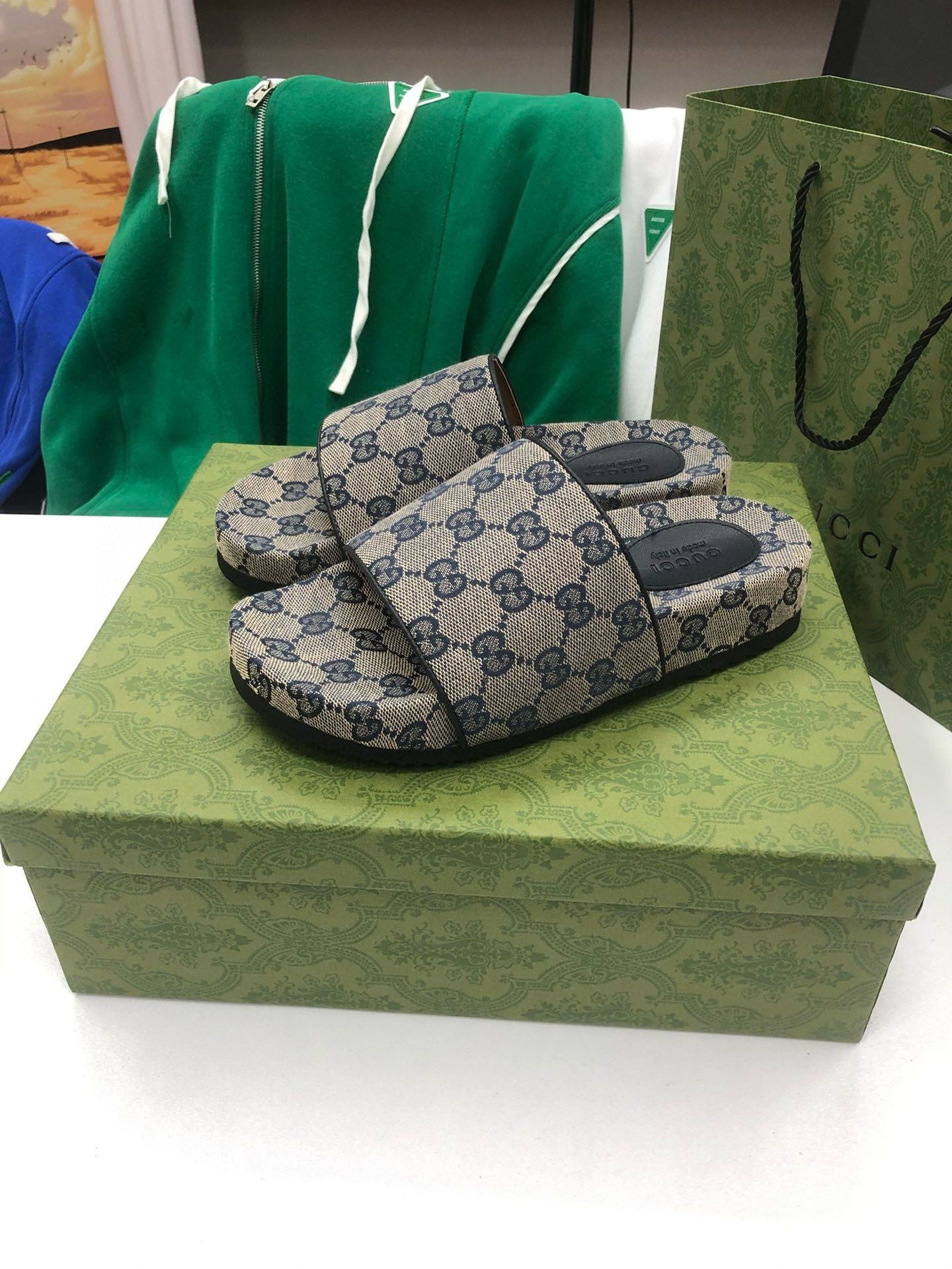 UA Gucci GG Slide Sandal