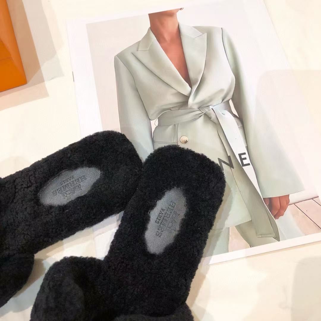 UA Hermès Oran sandal