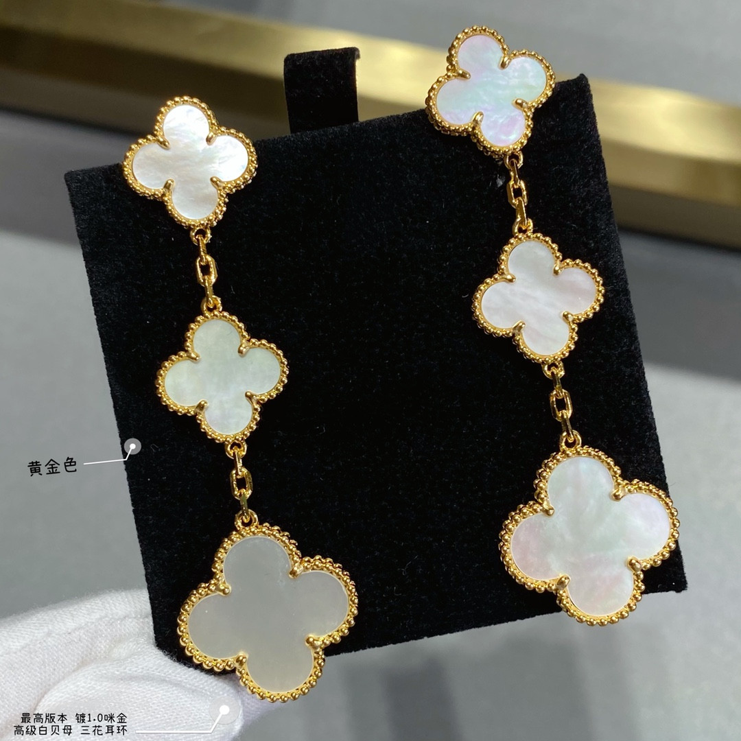 Van Cleef & Arpels High-grade white Fritillaria three flowers Earrings