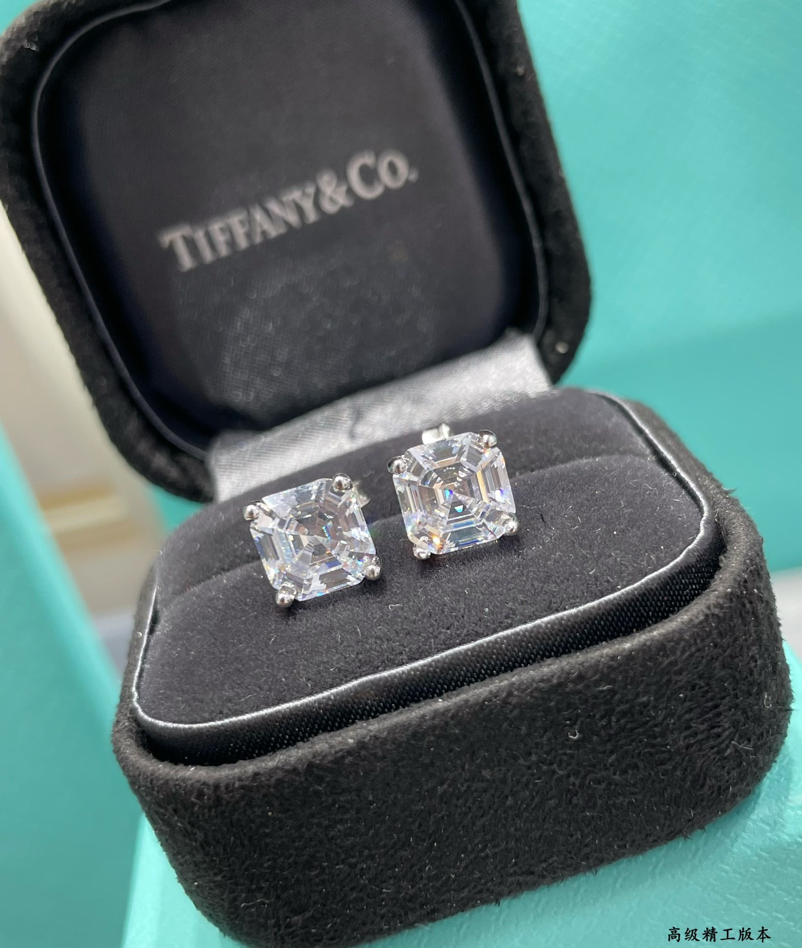 Tiffany & Co. Four-Prong Stud Earrings 7x7mm Ag925