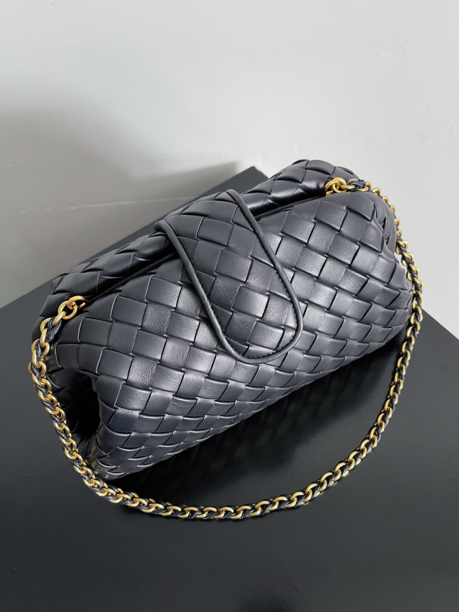 BOTTEGA VENETA LAUREN CLUTCH Andiamo Parachute 31x16.5x11cm