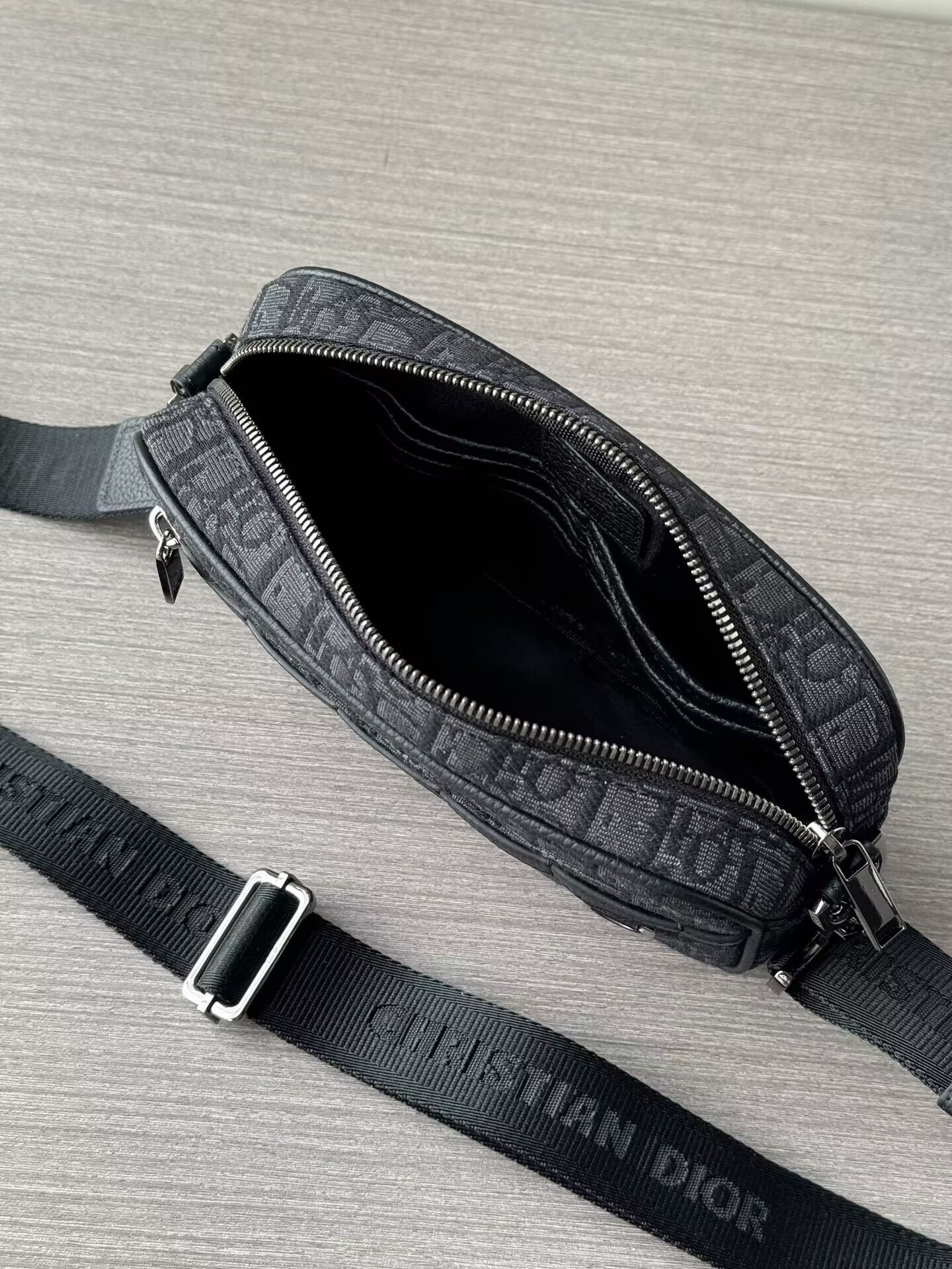 Dior Safari Bag with Strap Black Dior Oblique Jacquard 22x15x6cm