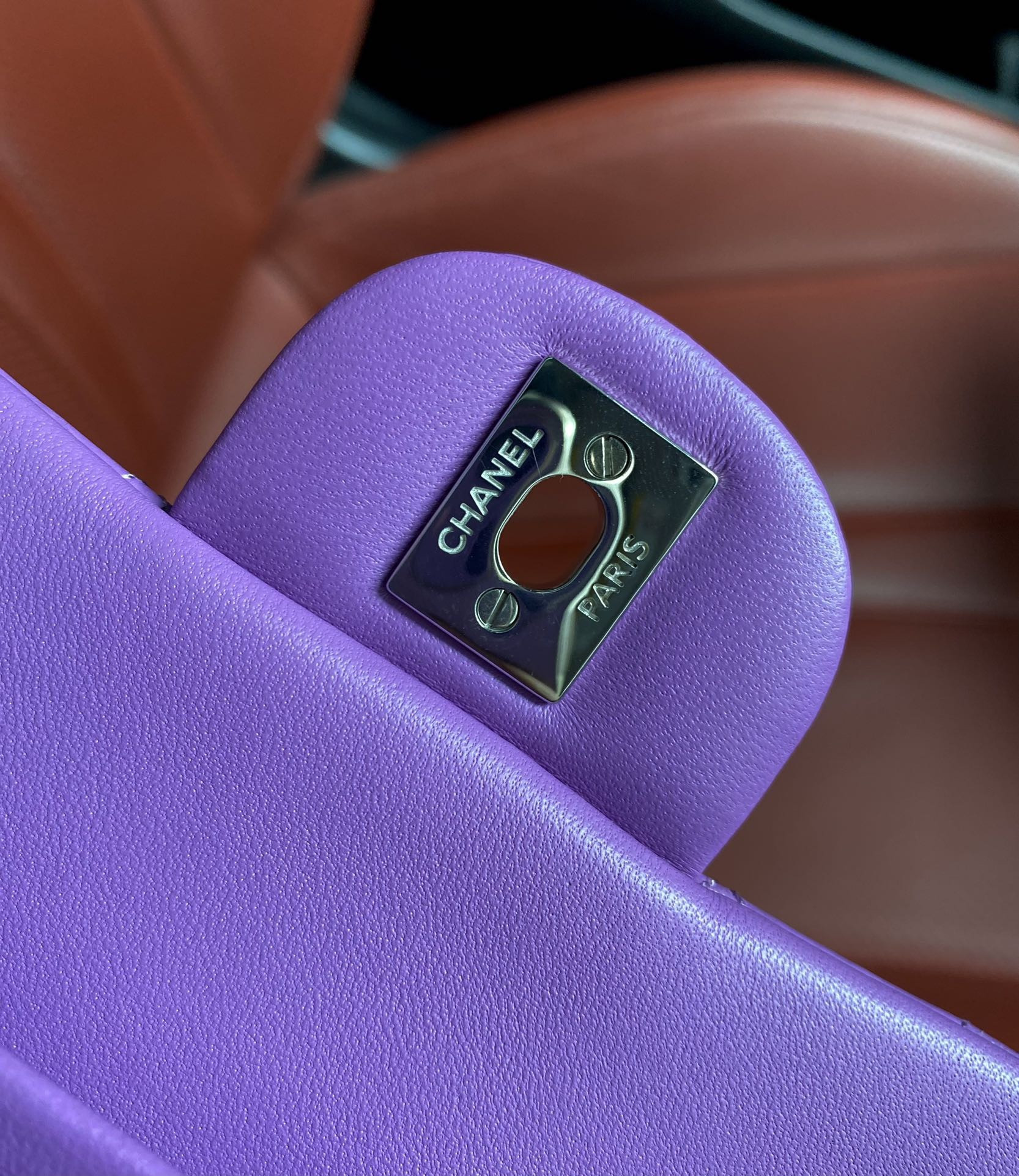 Chanel Classic Flap Bag 15.5x25.5x6.5cm