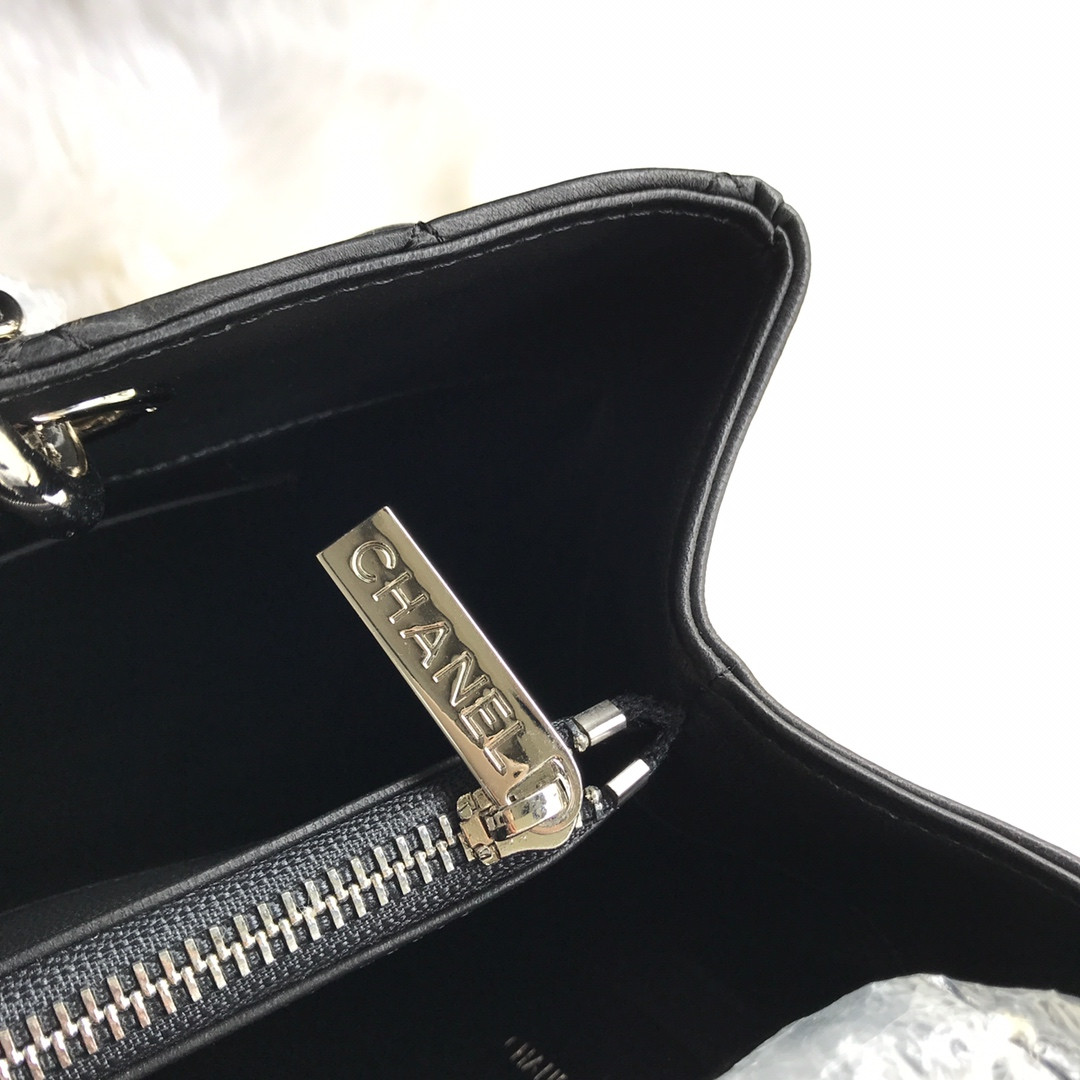 CHANEL GST HARDWARE 24X33X13CM