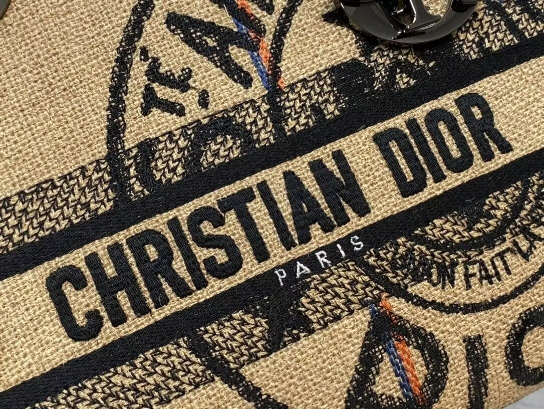 Dior Medium Lady D-Lite Bag 24x20x11cm