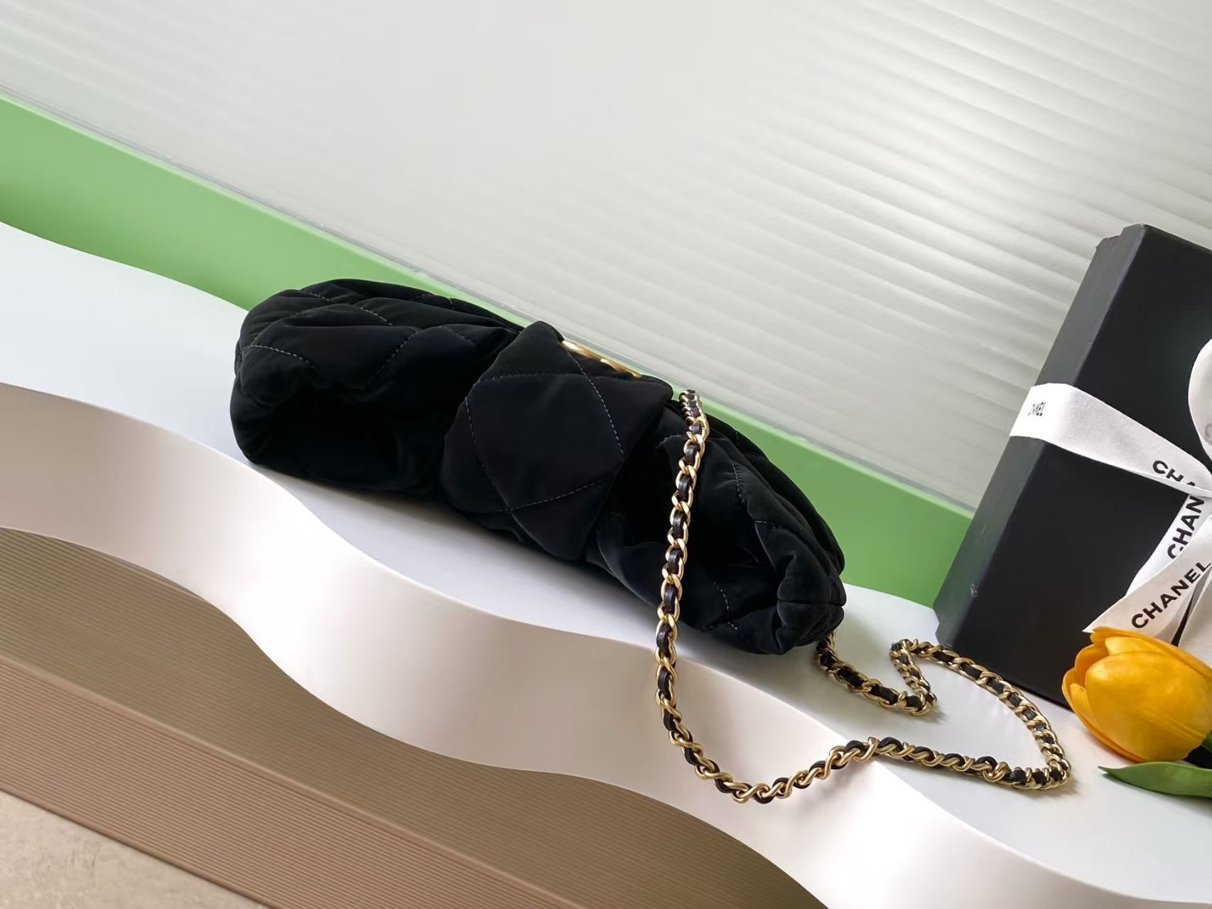 Chanel Mini Bow Bag 18x26x5cm